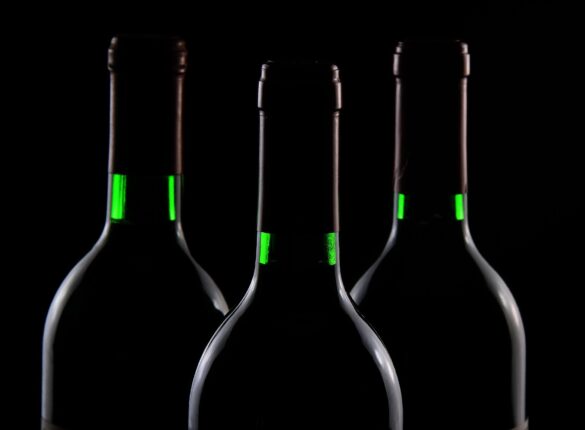 bottles-50573_1920